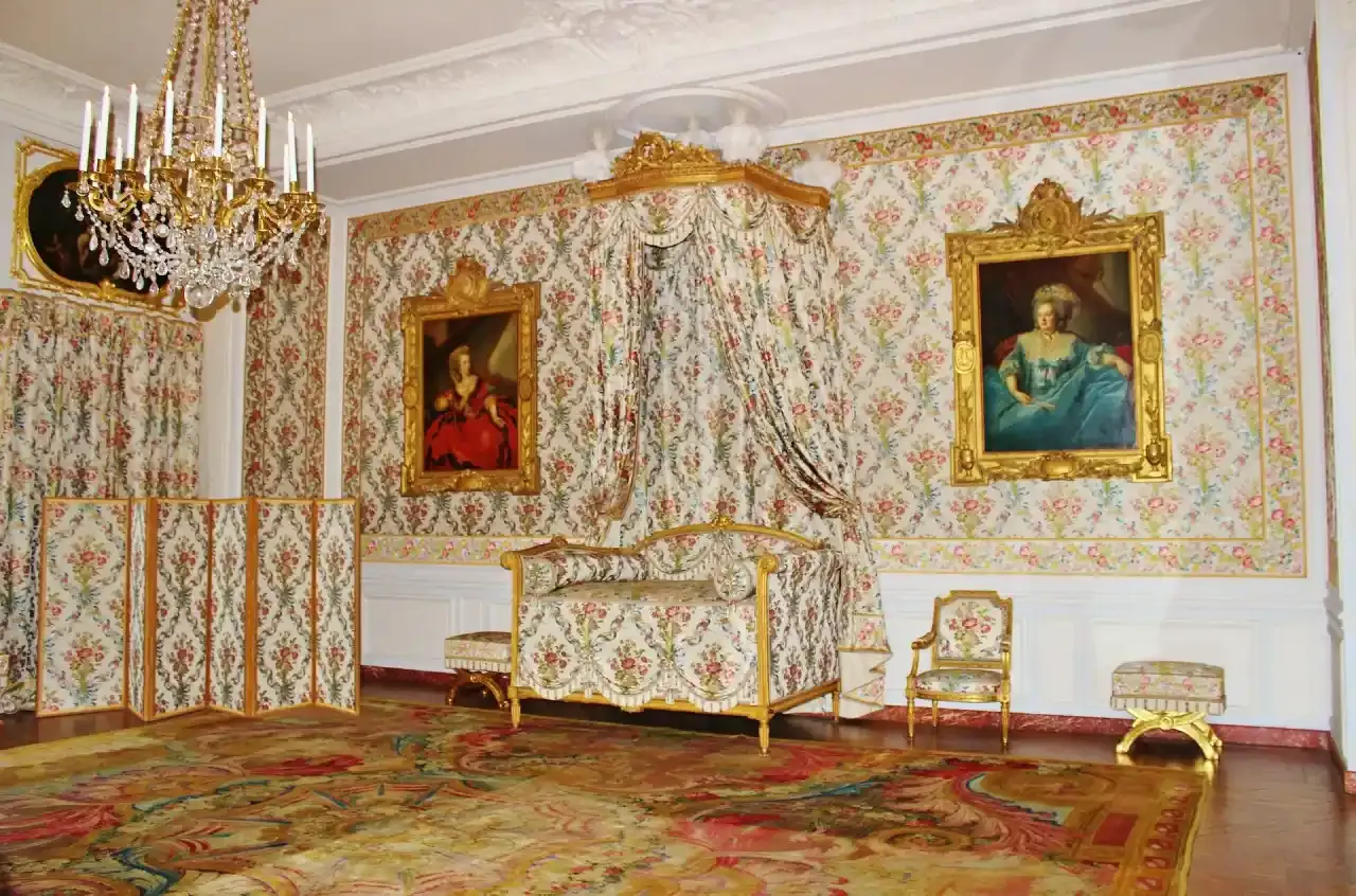Bedroom of Marie Antoinette (Petit Trianon)
