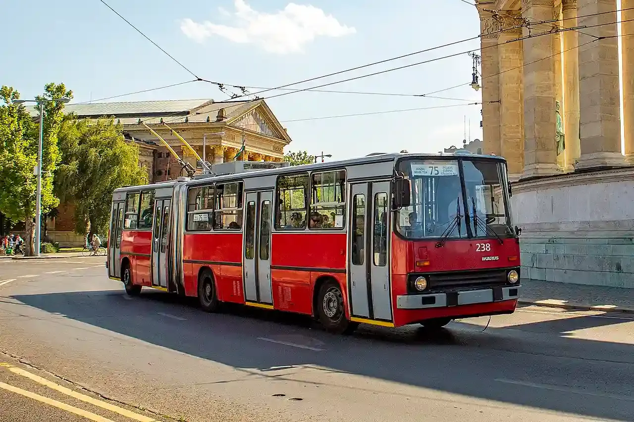 Budapest Trolleybus Line 75