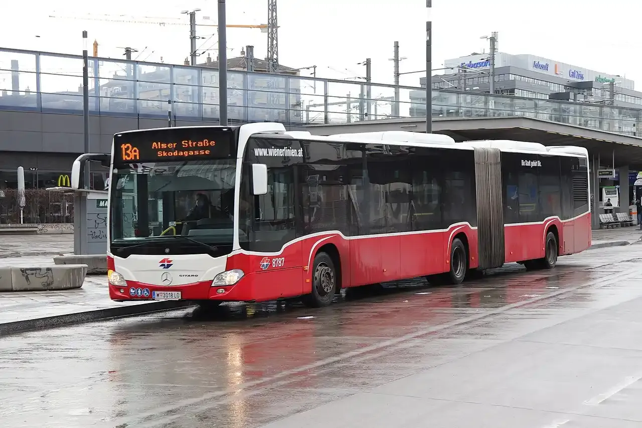 Bus 13A Vienna