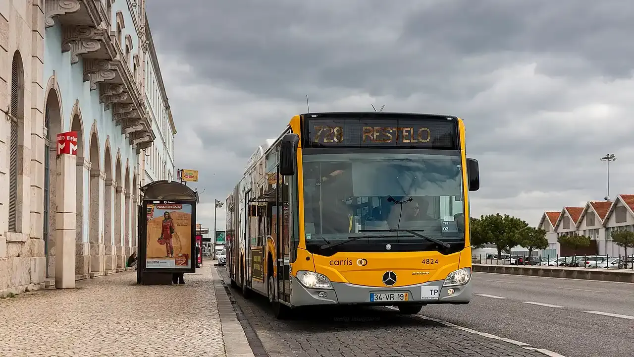 Bus 728 Lisbon
