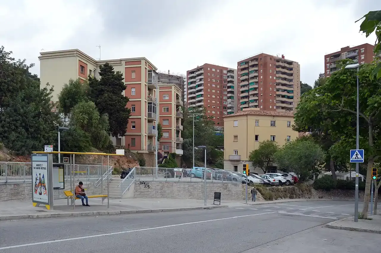 Bus stop near Park Güell