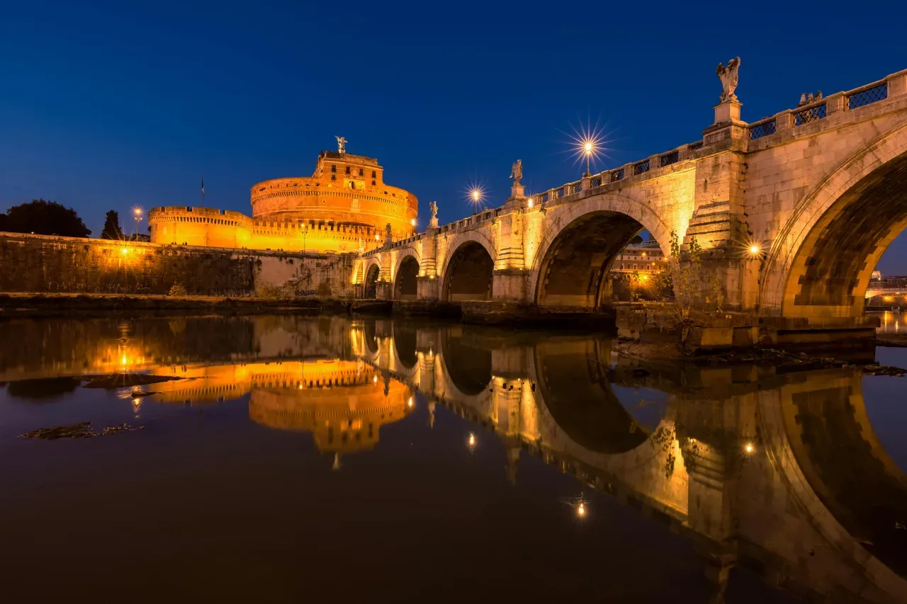 Castel Sant'Angelo at night