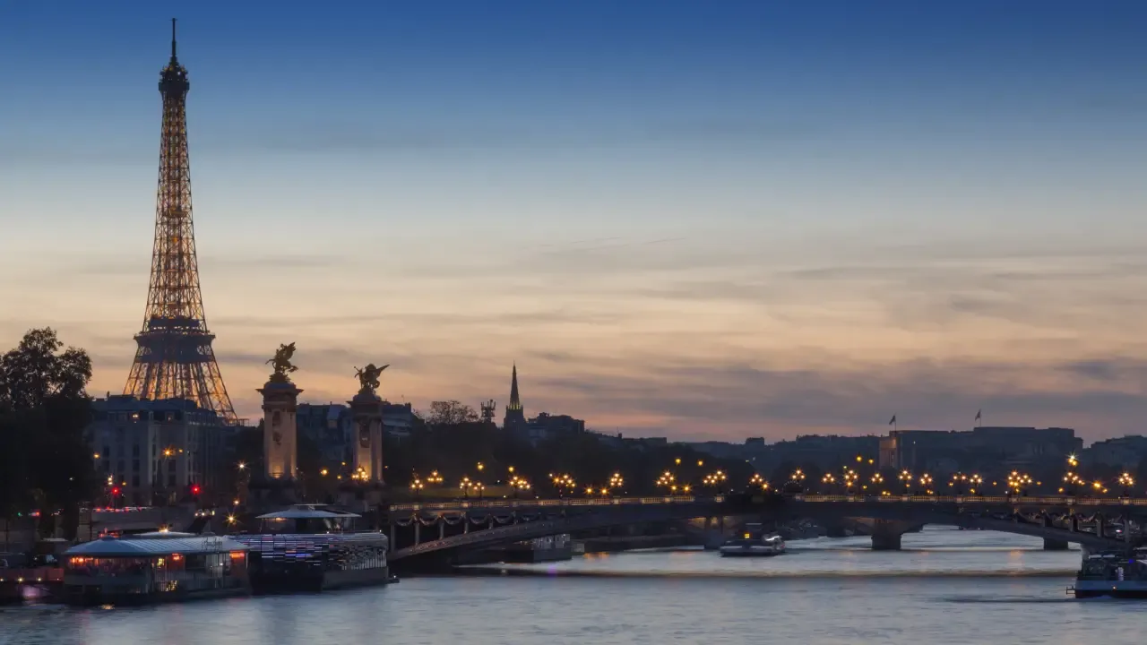 Evening cruise on the Seine