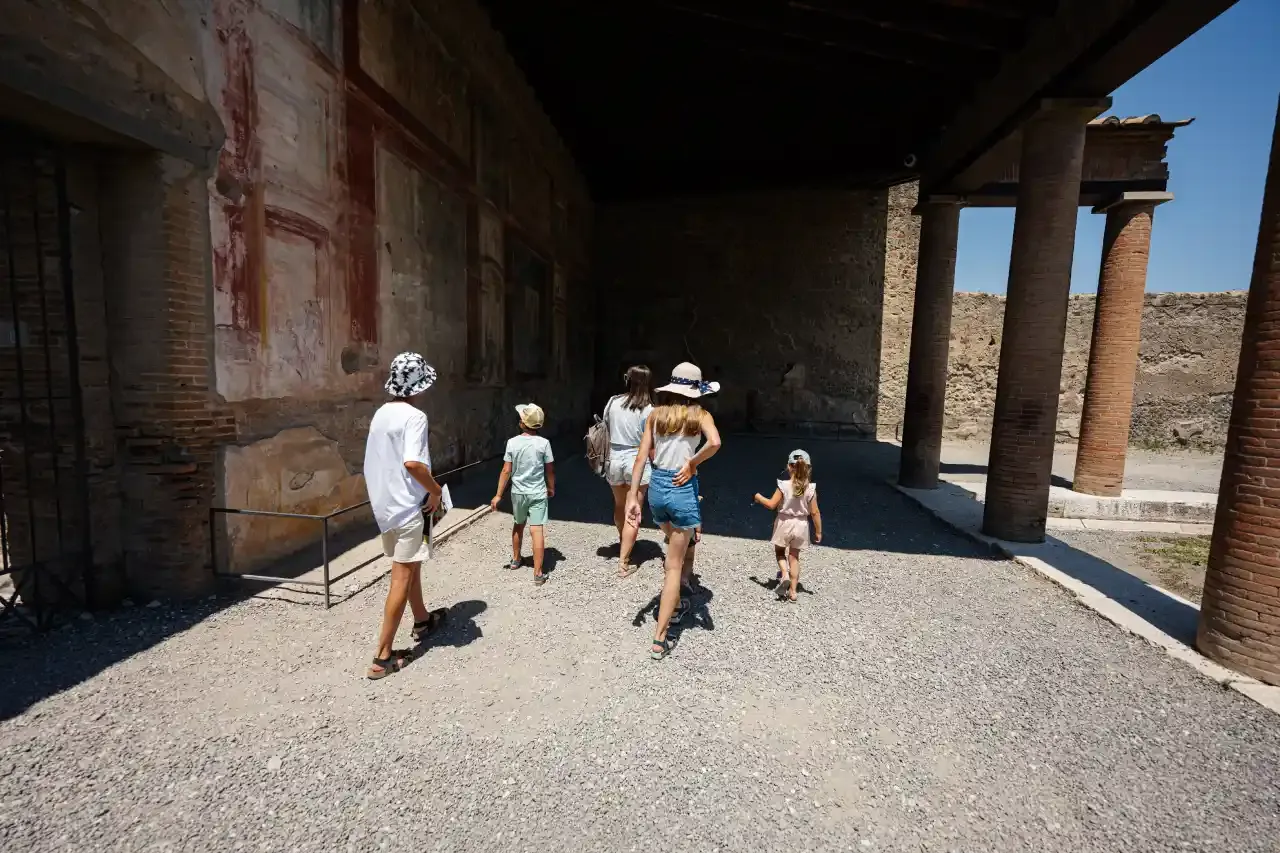 Family in Pompeii