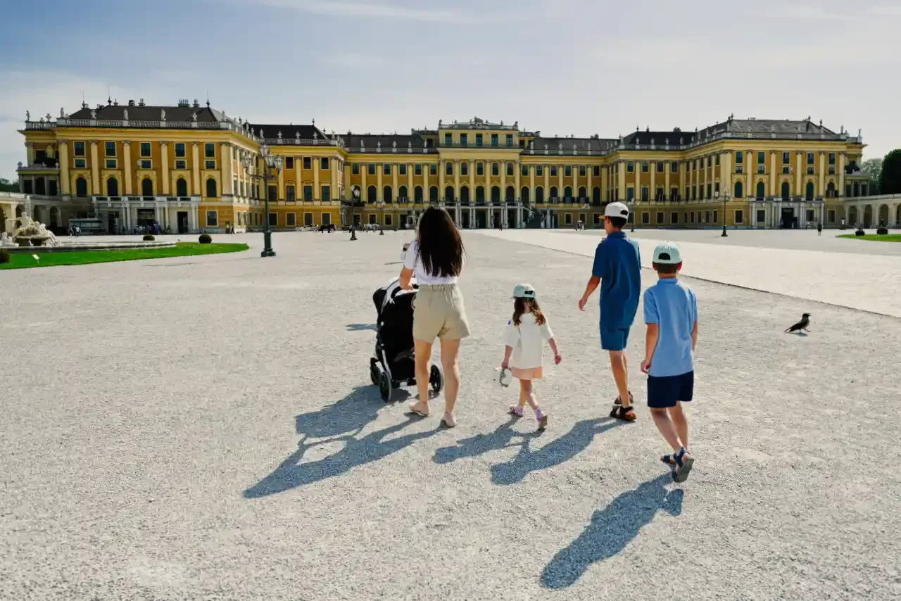 A family visiting Schönbrunn Palace