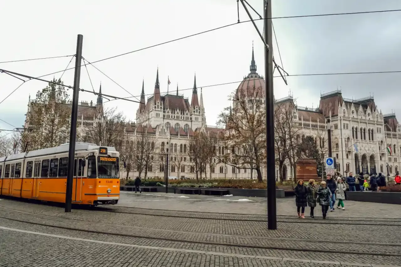 How to get to the Hungarian Parliament Building by tram