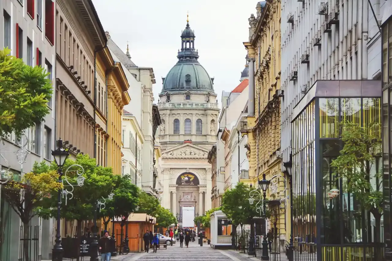 How to get to the St. Stephen's Basilica