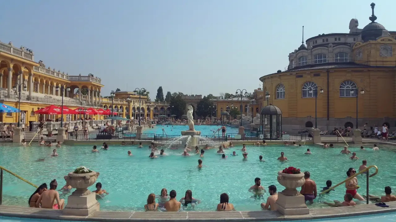 How to get to the Széchenyi Thermal Bath