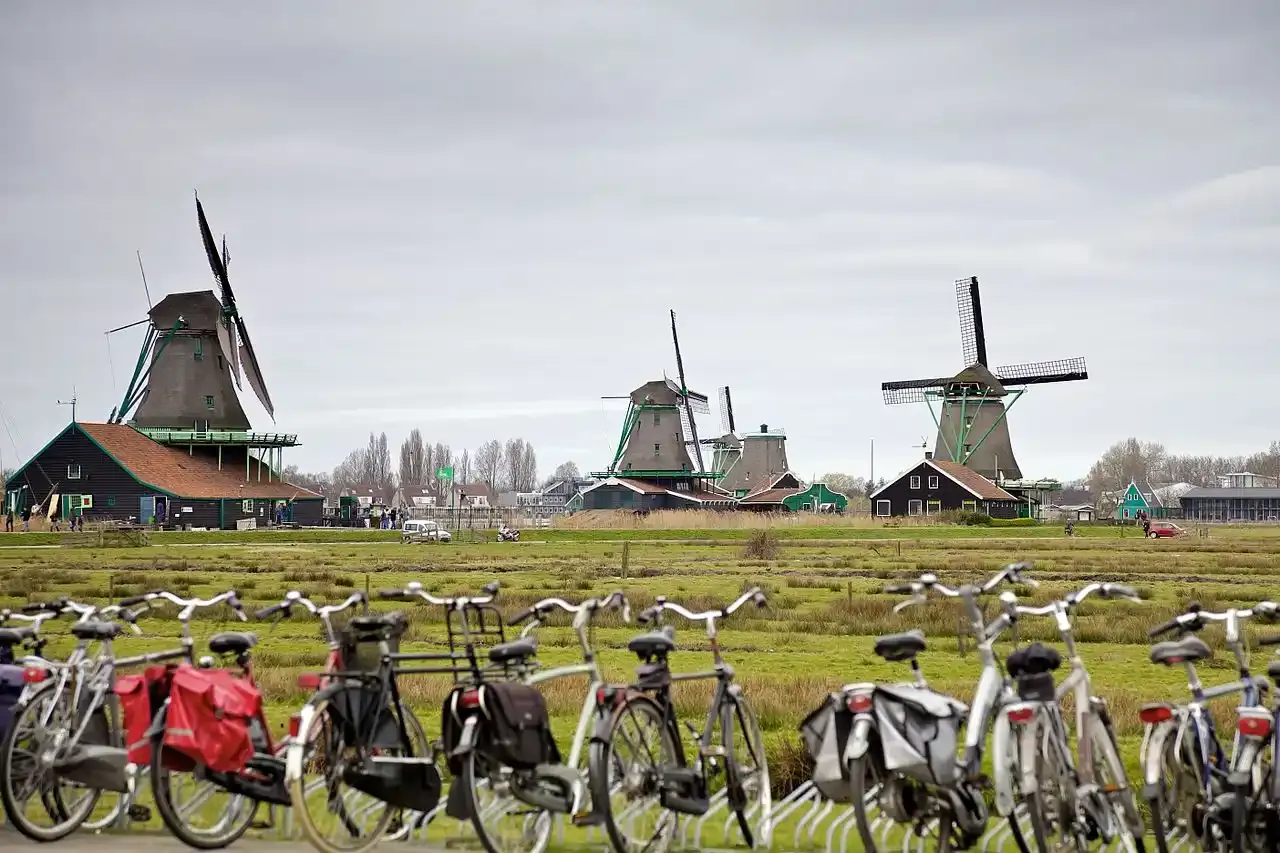 How to get to Zaanse Schans