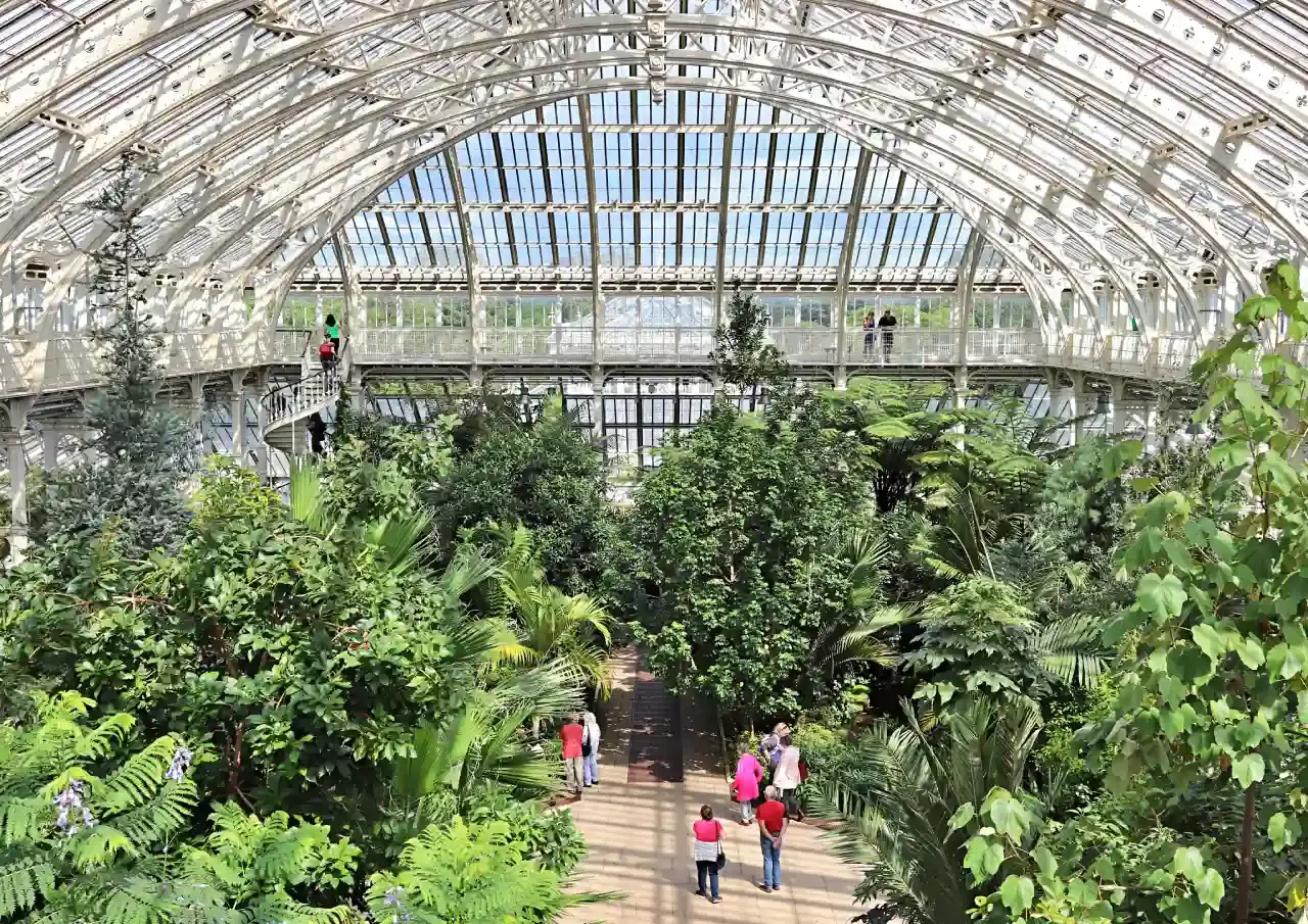Kew Gardens opening hours