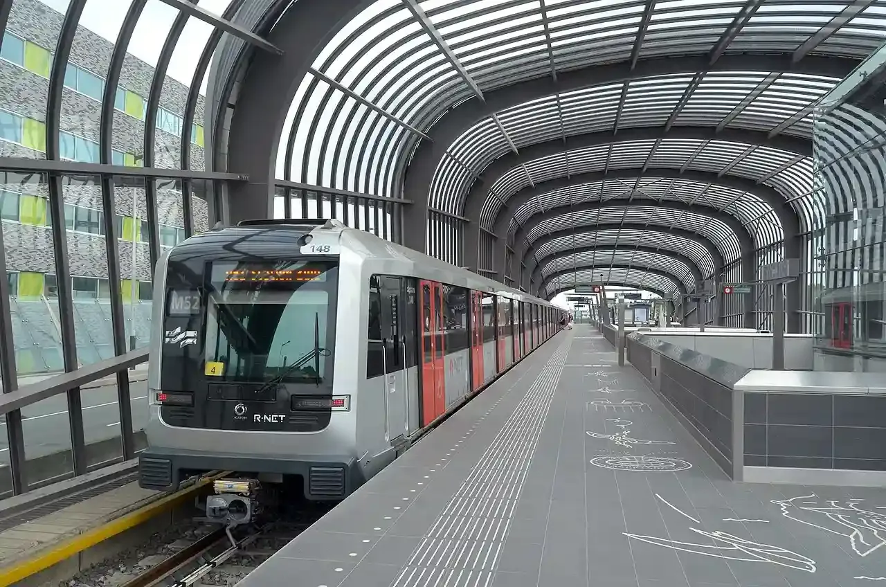 Metro line 52 Amsterdam