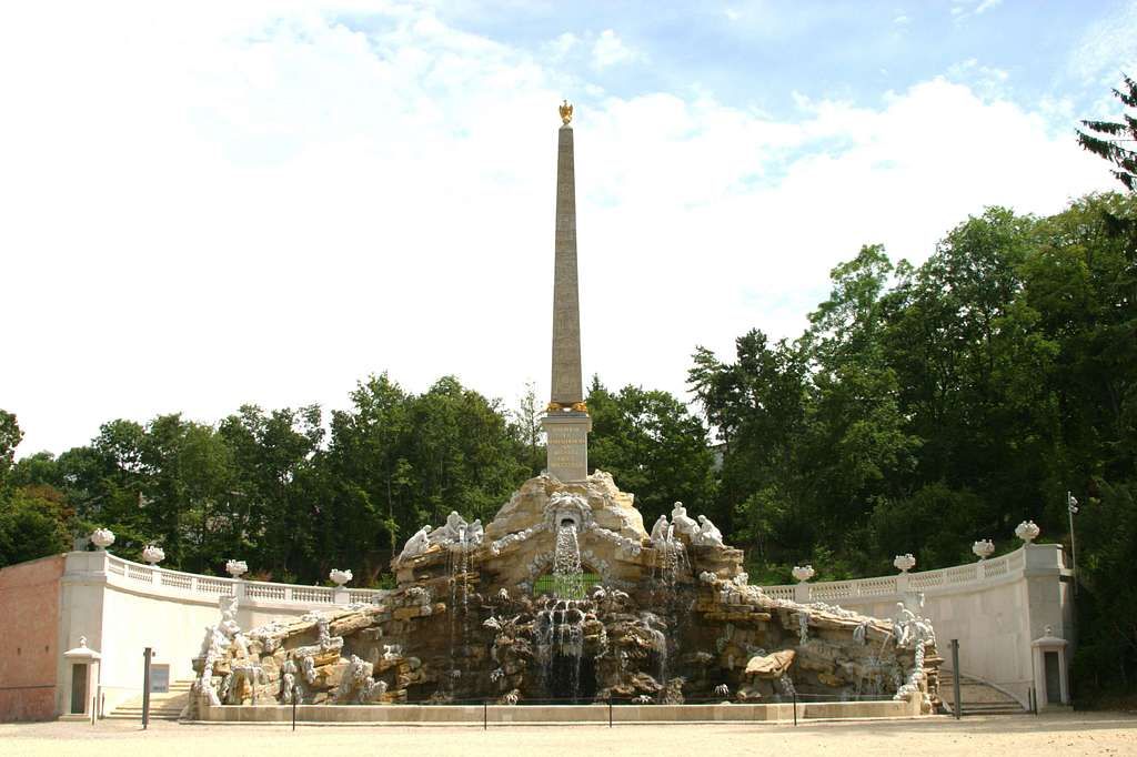 Obelisk Fountain
