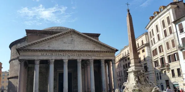 Pantheon opening hours