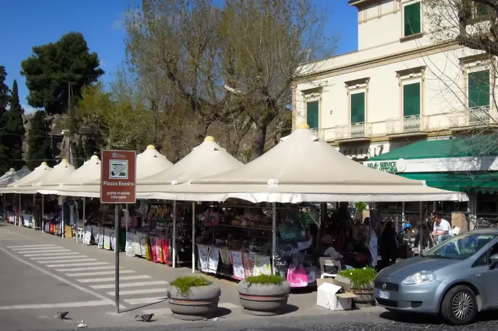 Piazza Esedra