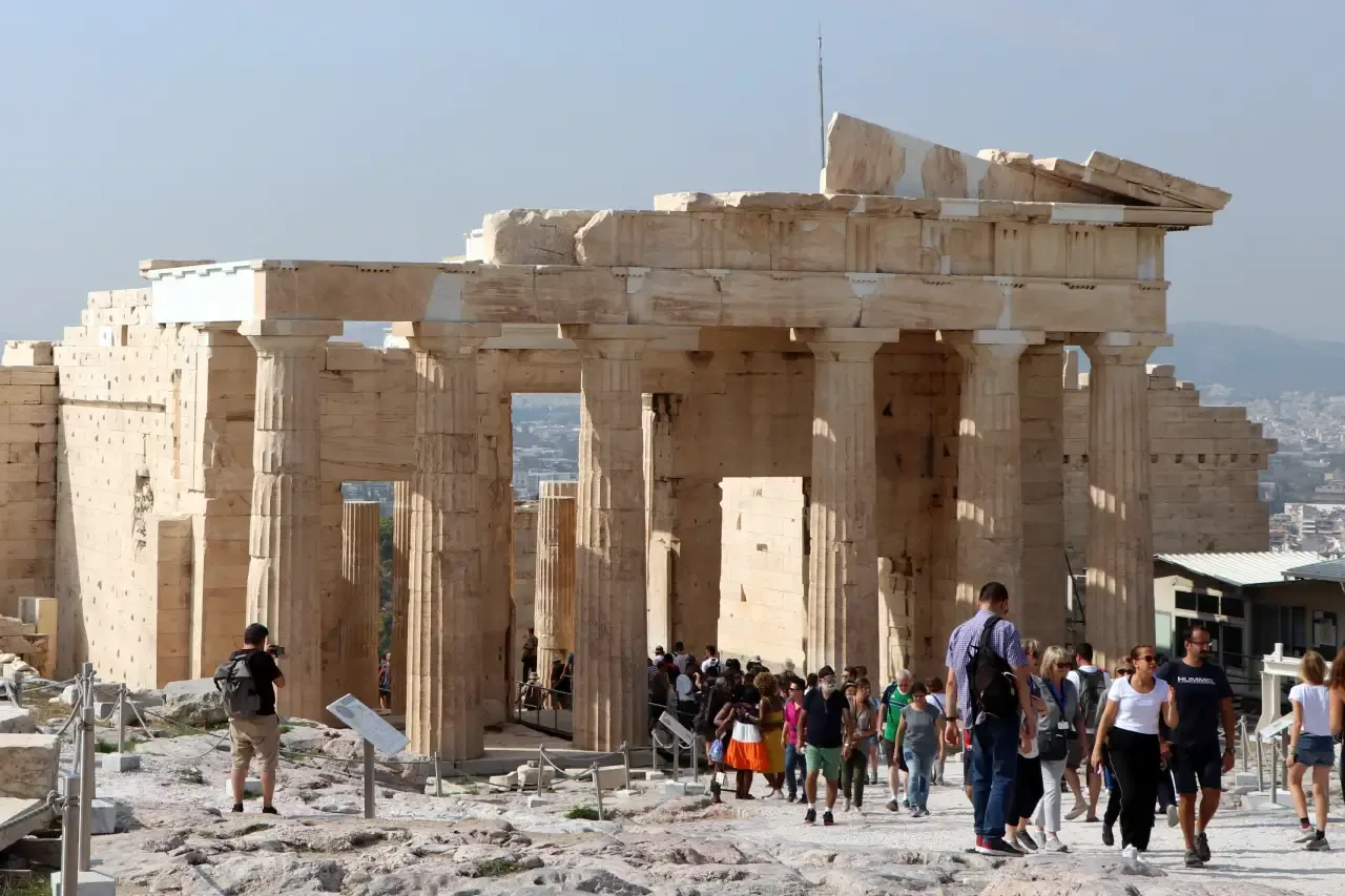 Plan your visit to the Acropolis