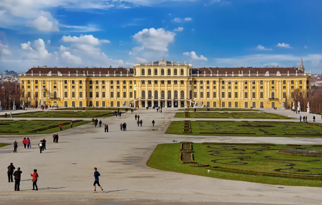 Schönbrunn Palace Opening Hours