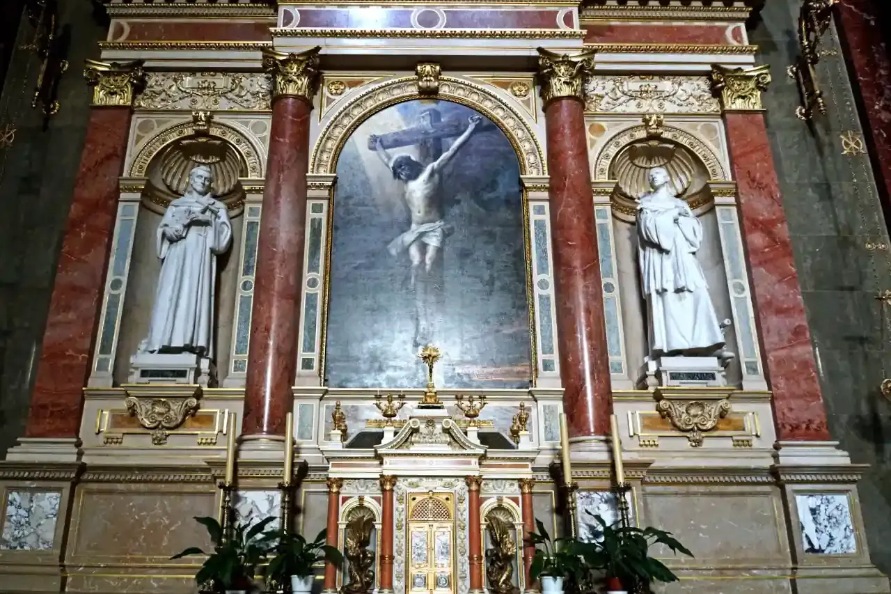 Side altar St. Stephen's Basilica