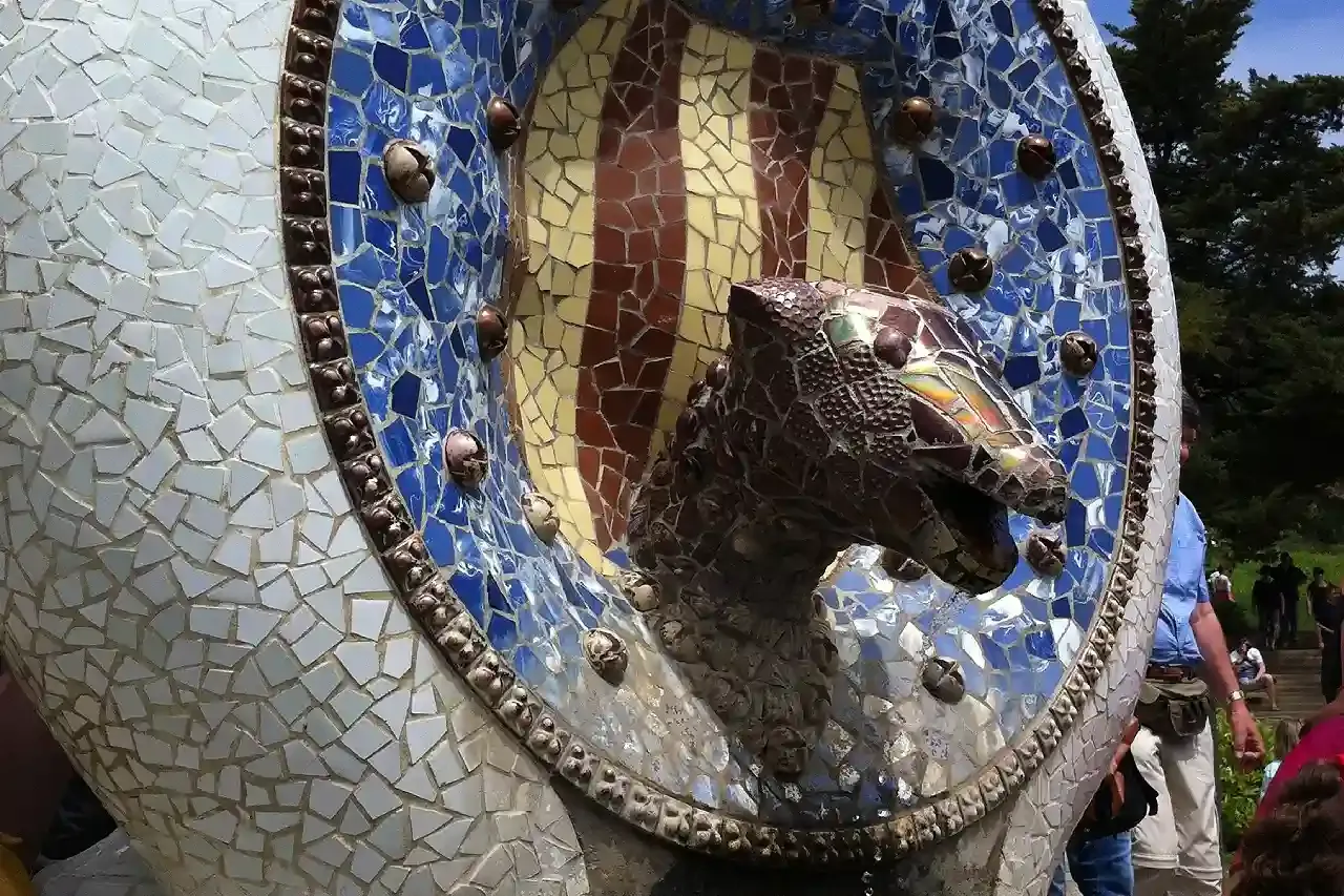 Snake medallion