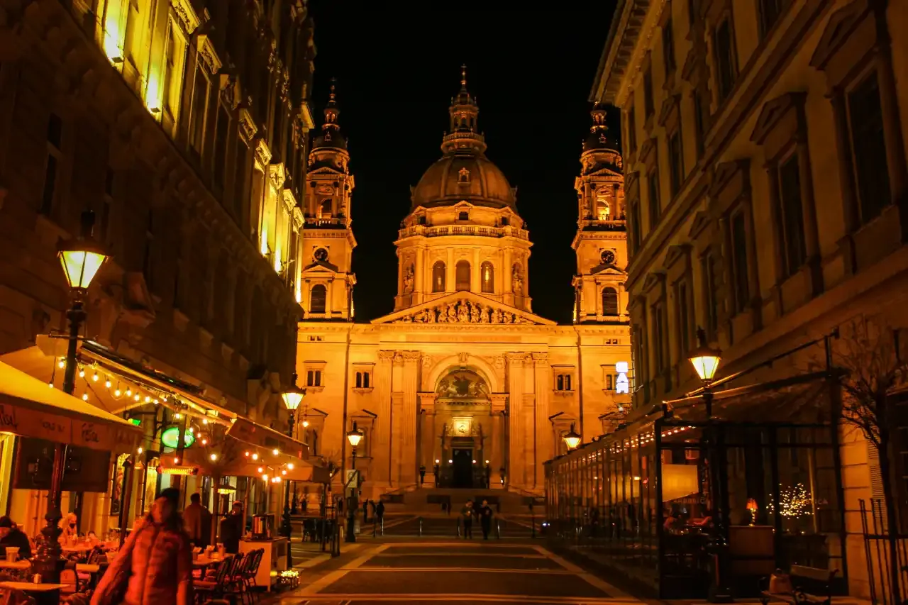 St. Stephen's Basilica closing days