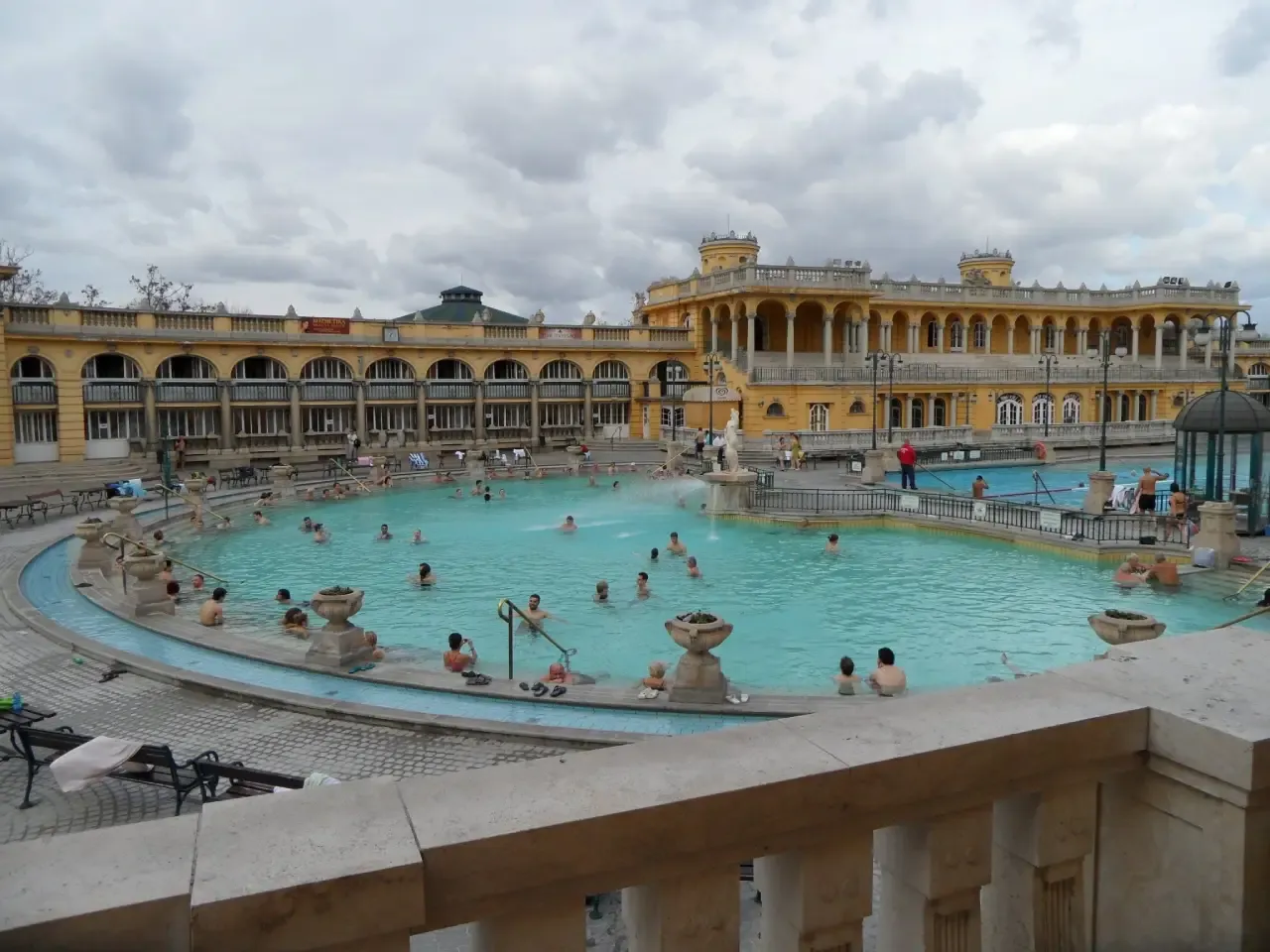 Széchenyi Thermal Bath opening hours