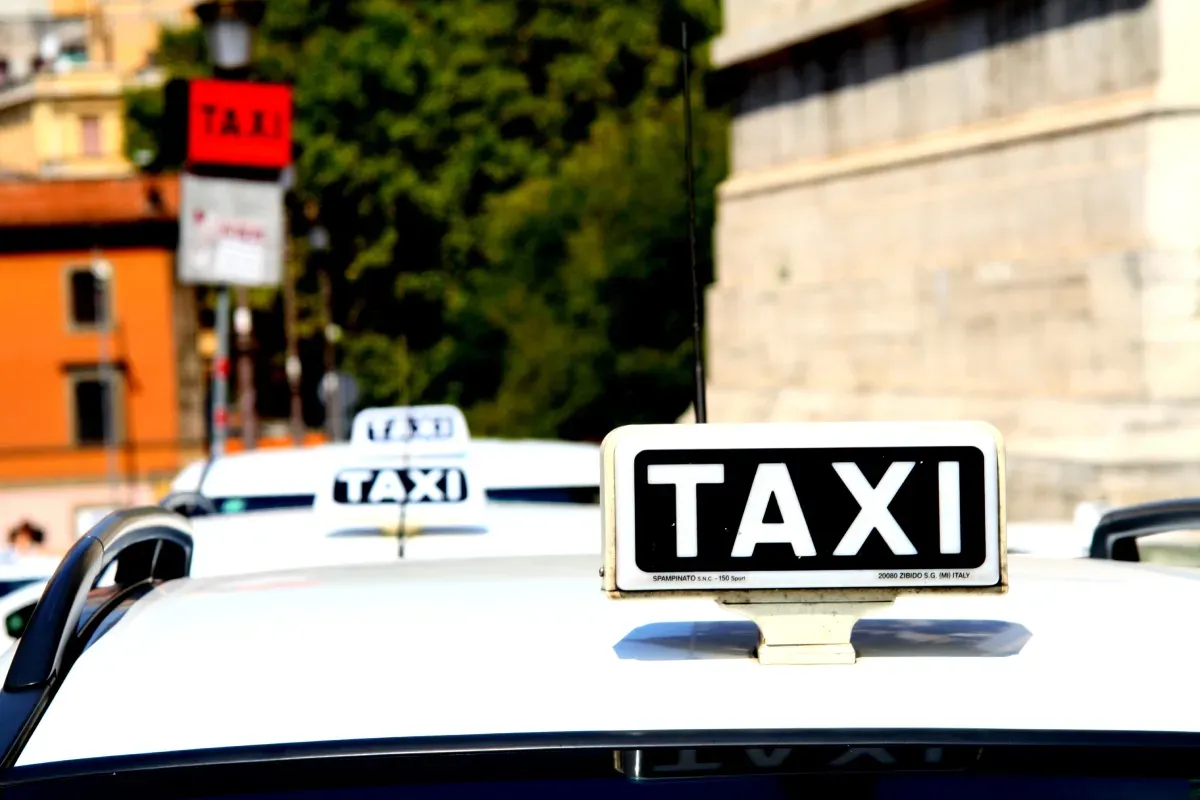 Taxi in Rome