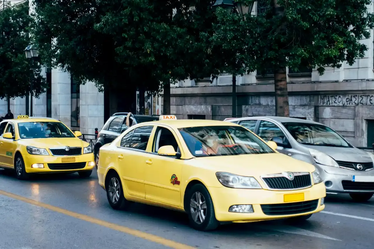 Taxis in Athens