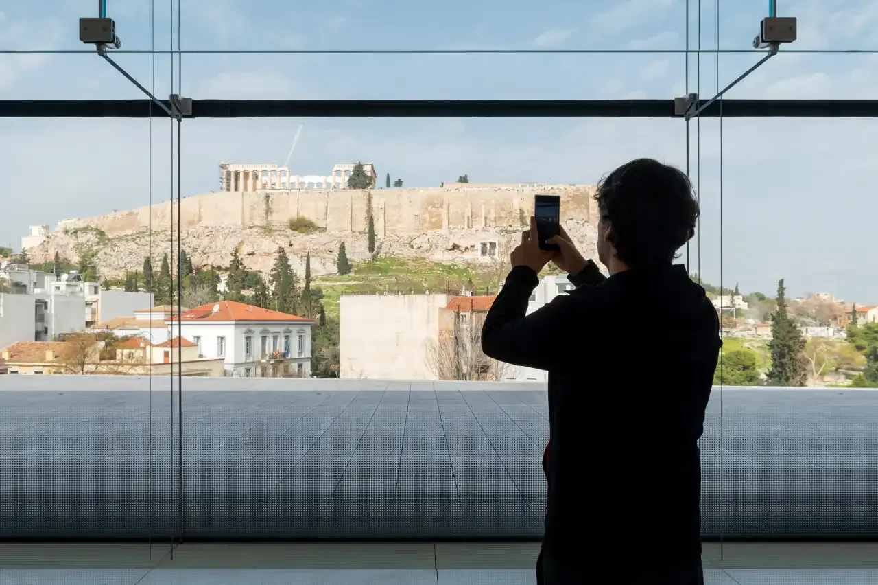 Tourist at the Parthenon Gallery