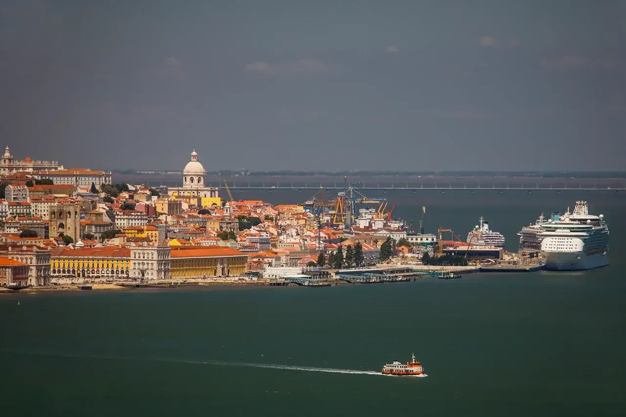 Lisbon Daytime River Cruise