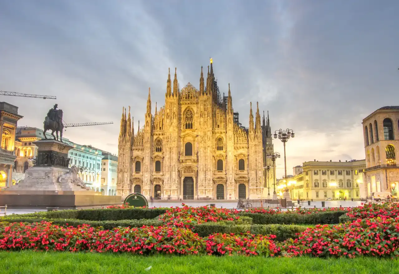 Visit Duomo Milan in Spring