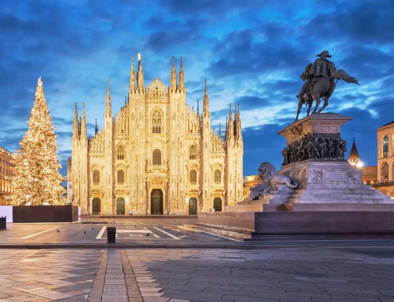 Visit Duomo Milan in Winter